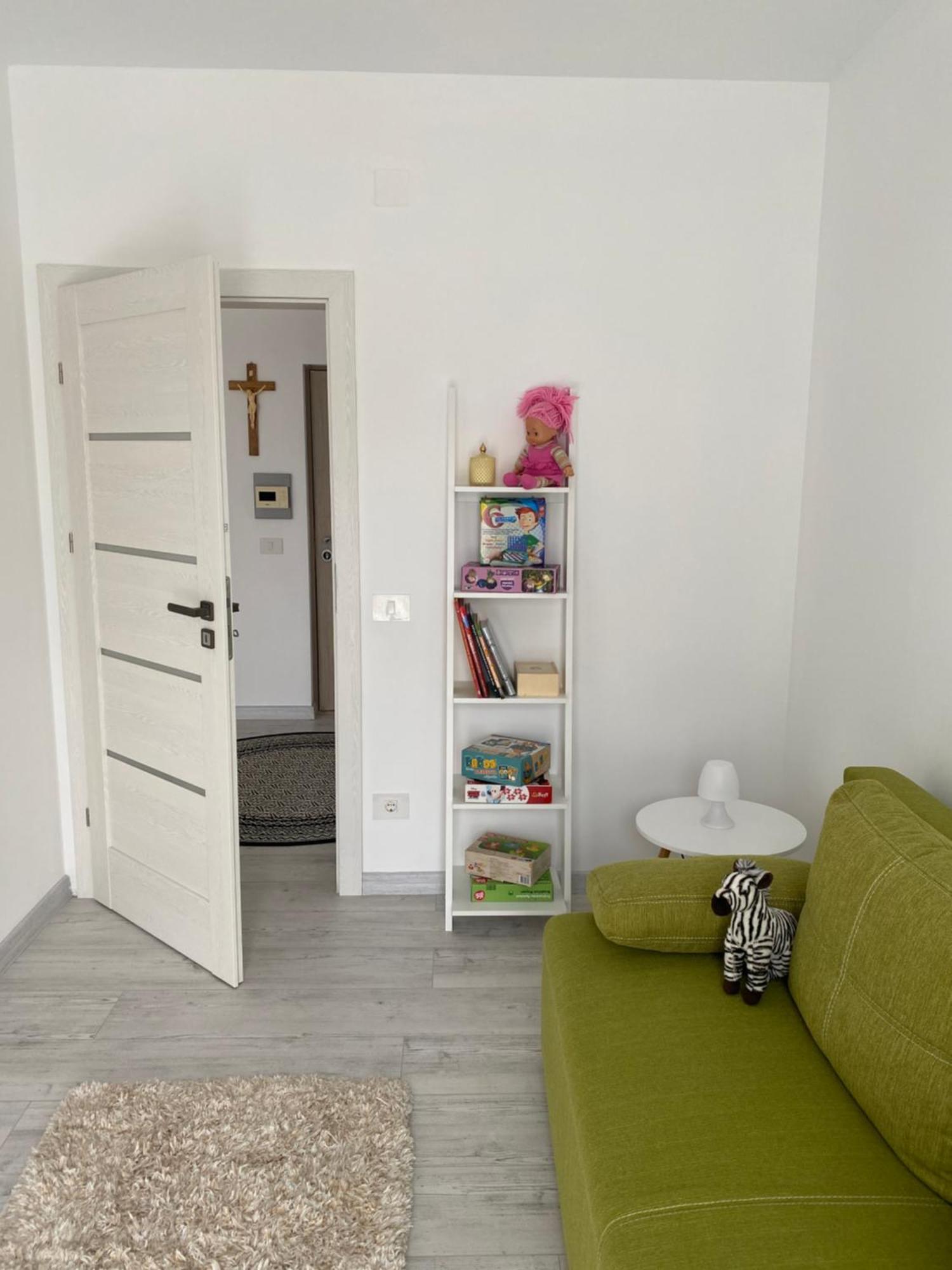 Good Vibes Apartment Oradea Bagian luar foto